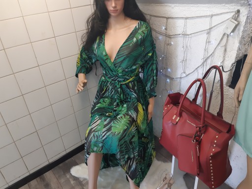 Robe longue verte  en mousseline